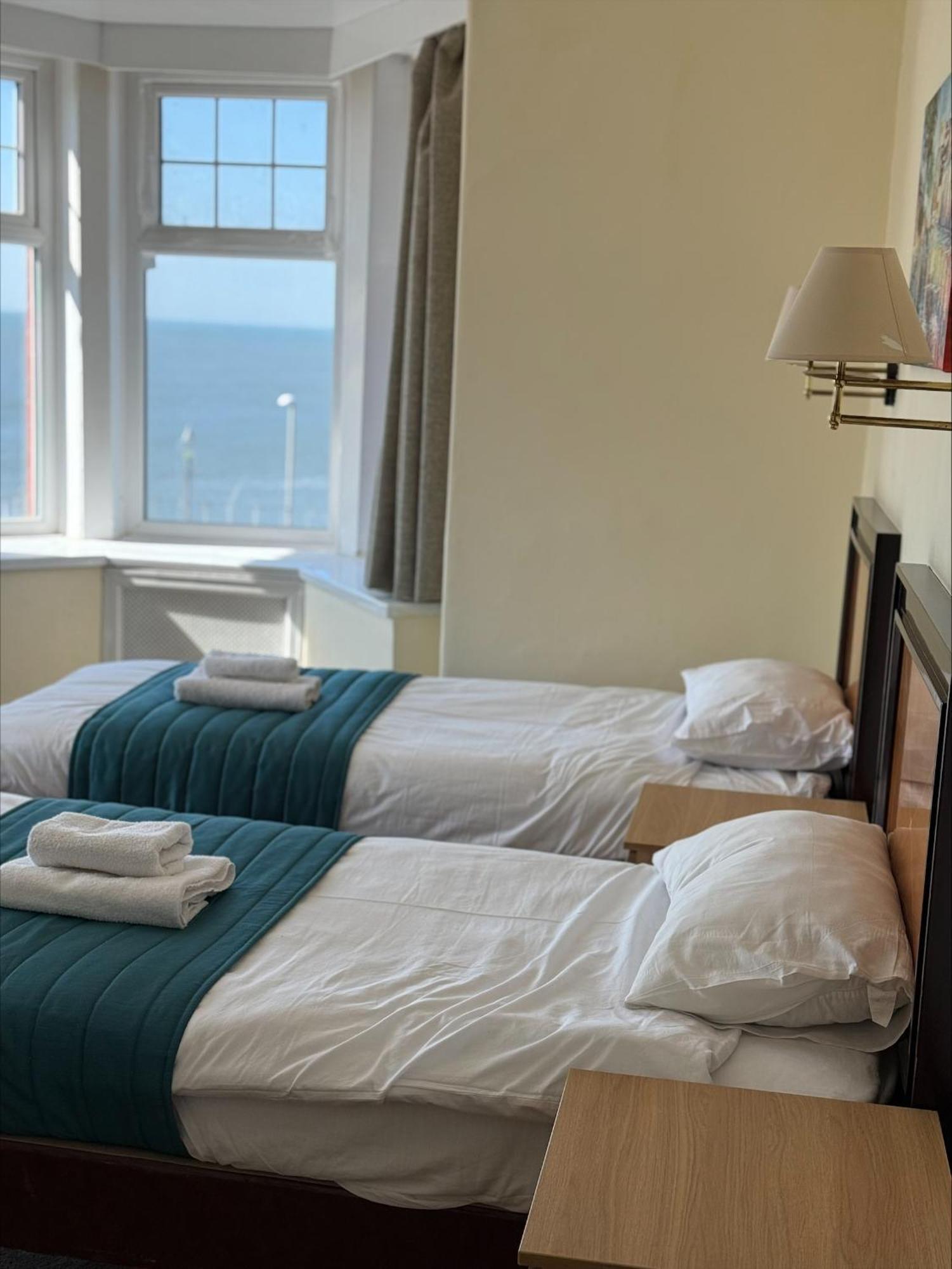 The Savoy Hotel (Adults Only) Blackpool Eksteriør billede